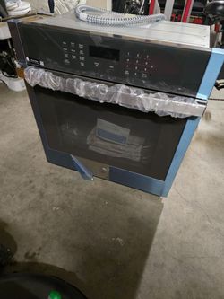 GE
27 in. Smart Single Electric Wall Oven Self-Cleaning in Stainless Steel