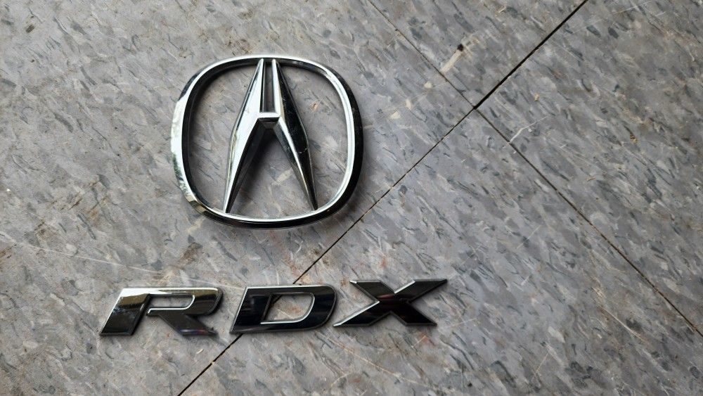 Acura RDX emblem and logo