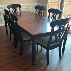 Dining Table And 6 Chairs 