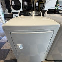 Frigidaire Electric Dryer In White