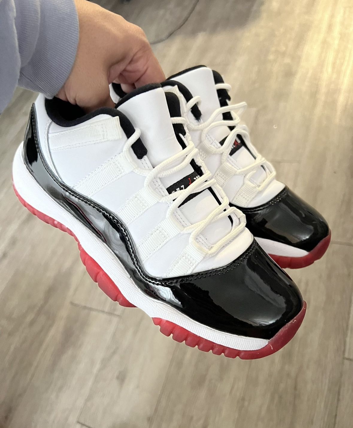 Jordan 11 Low “Concord-bred” - Size 4.5Y (Womens 6)