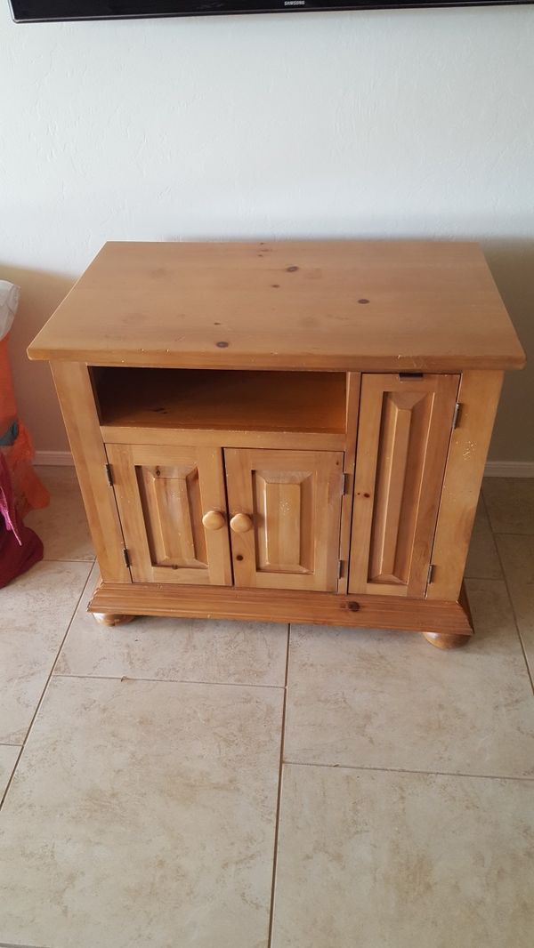 Broyhill Fontana TV stand for Sale in Marana, AZ OfferUp