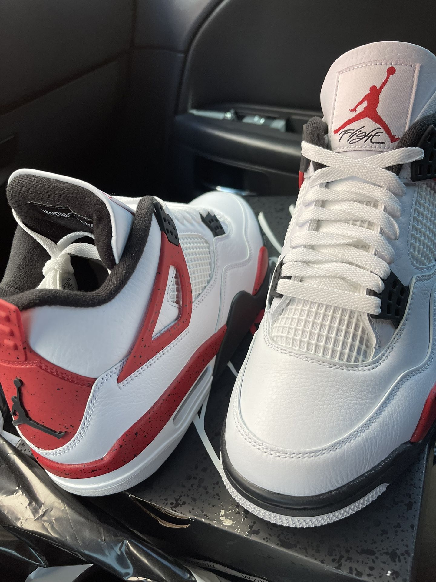 Retro Jordan 4 Red Cement