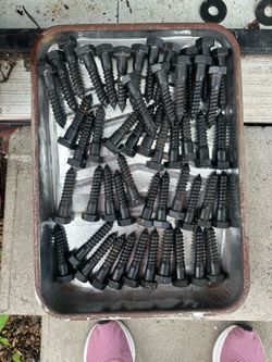 50 screws 1/2 inch thick