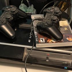 Fat PS3 With 11 Games On Harddrive , 2 Controllers 