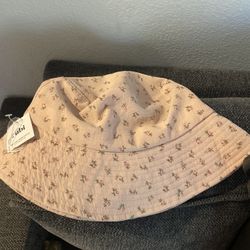 Bucket Hat 