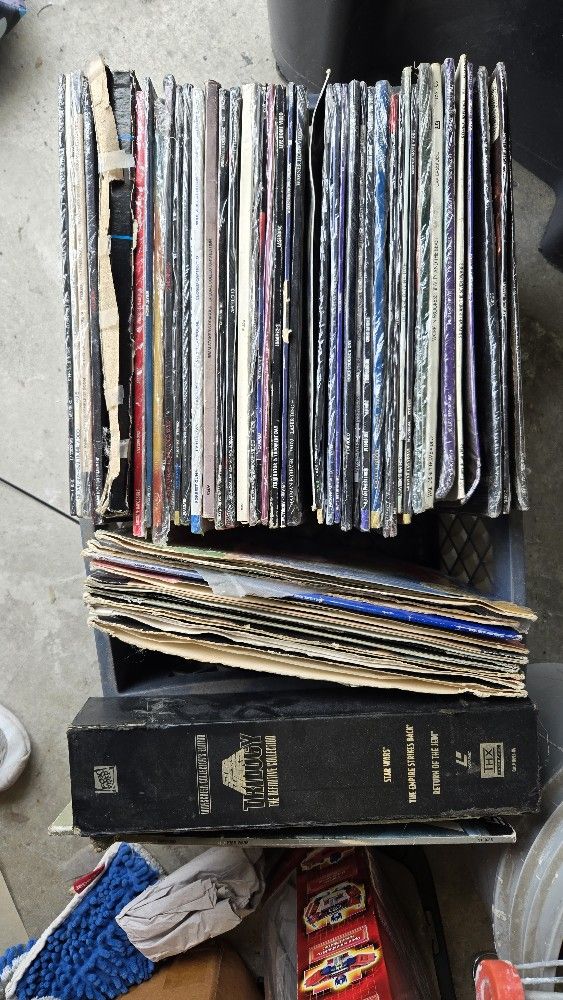 Lot Of Used Laserdisk