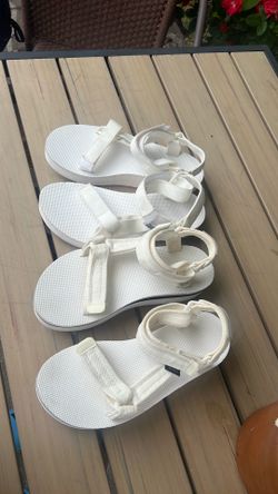 Women Teva sandals