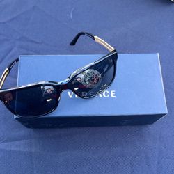 VERSACE