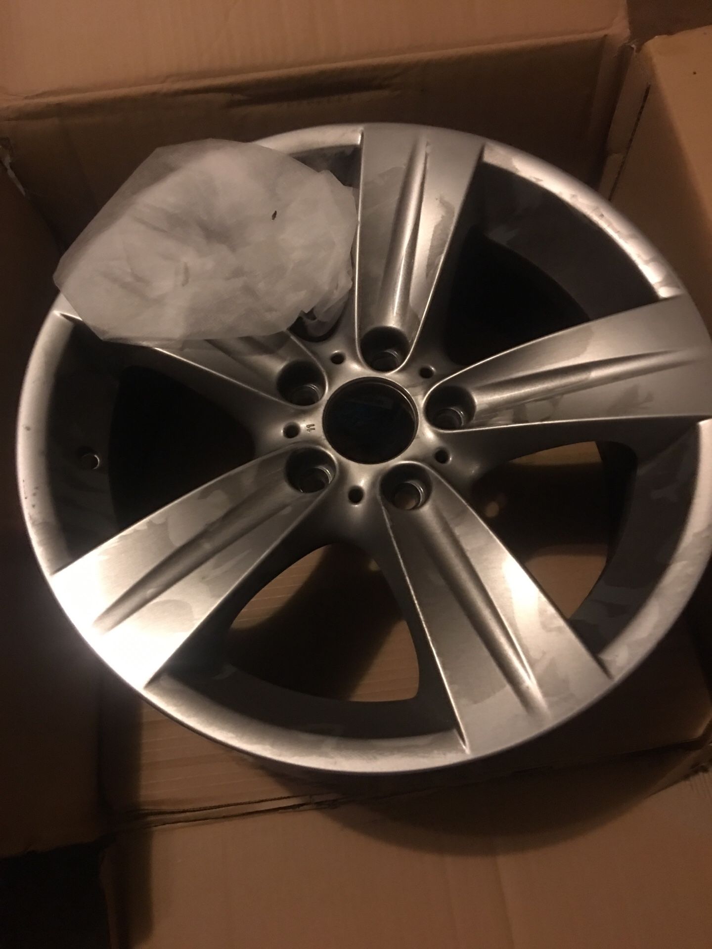 Rims. For BMW to 2014 to 2016 Size rear 18/9.5. Front18/8.5