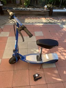Scooter Razor E-300  with Seat