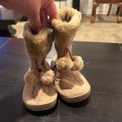 New Girl Boots Size 6c