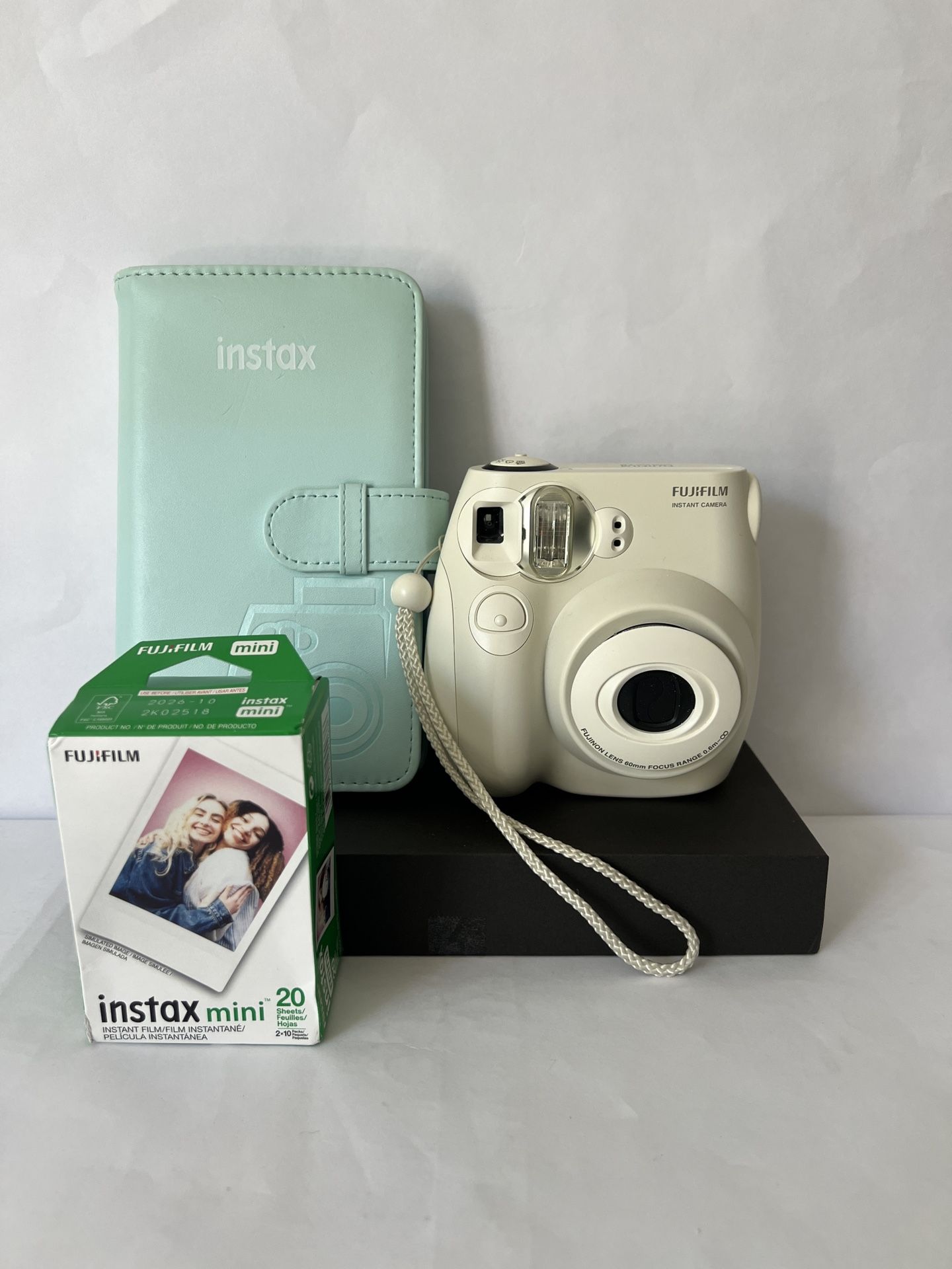 FujiFilm Instax Mini 7S Bundle
