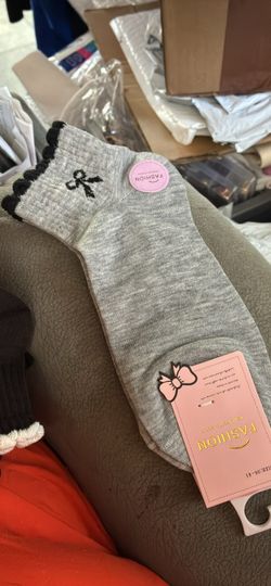 Gray Bow Ankle Socks with Scallop Trim