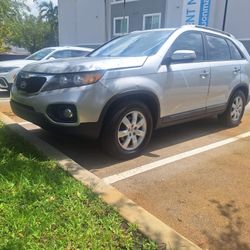 2013 KIA SORENTO CLEAN TITLE