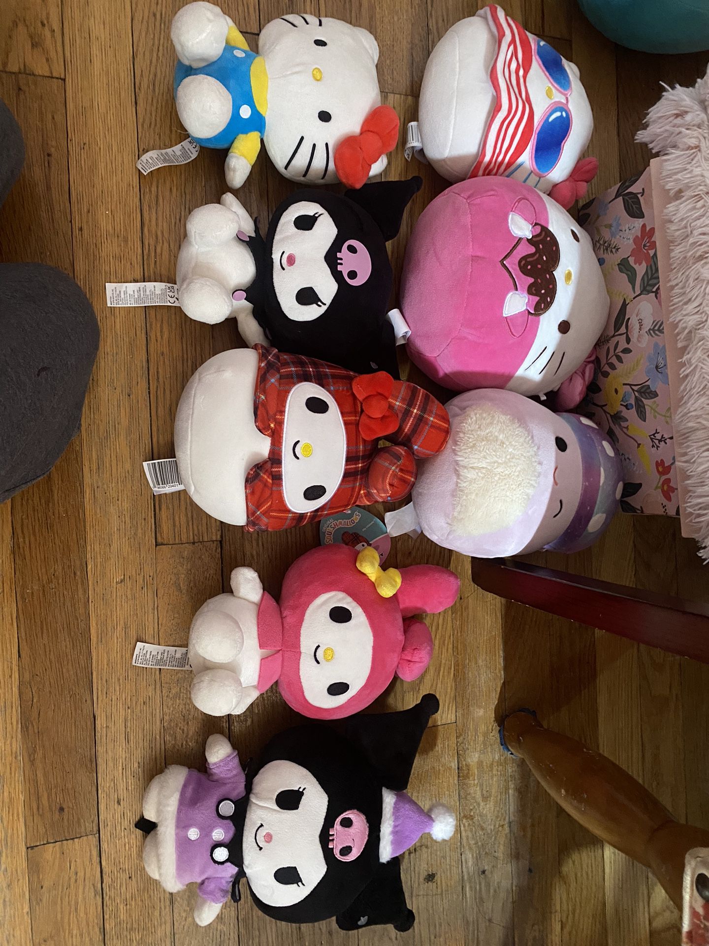 Hello Kitty Plushies ( SERIOUS BUYERS ONLY)
