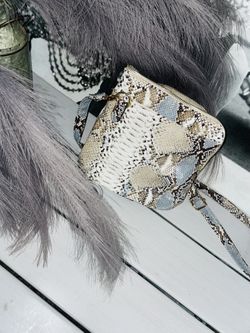 Caroline Hill Leather. Snake Skin Crossbag Purse