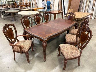 A.R.T. FURNITURE Dark Finished Starburst Top Carved Dining Set with 8 Shield Back Chairs and Extension Leaf