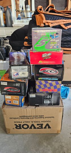 Lot of NASCAR 1:24 Scale Die-Cast Collectibles