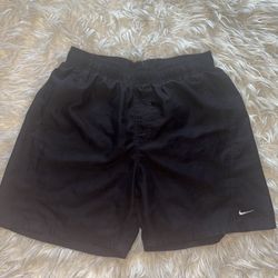 Men shorts size medium Nike