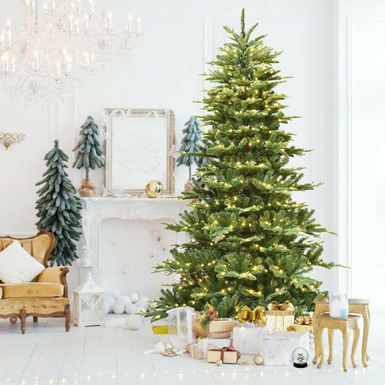 Pre Lit Christmas Tree with 700 LED Lights