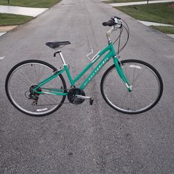 Specialized Crossroads hybrid bike