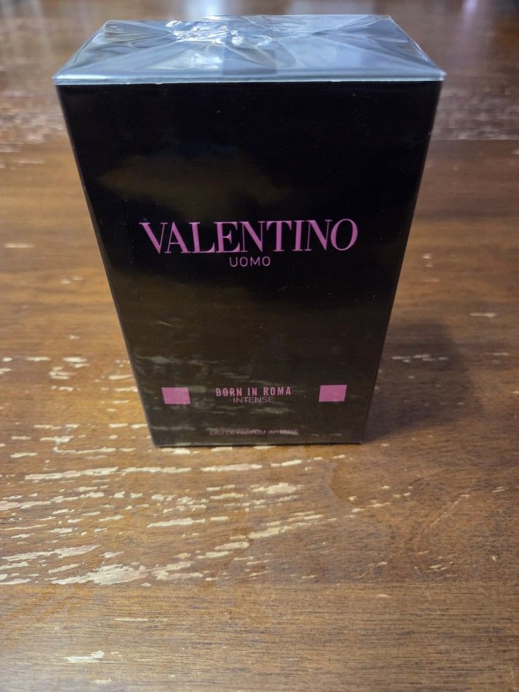 Valentino UOMO