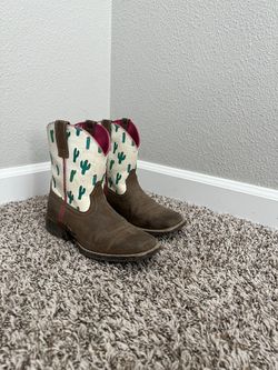 Ariat Girls Boots Size 1