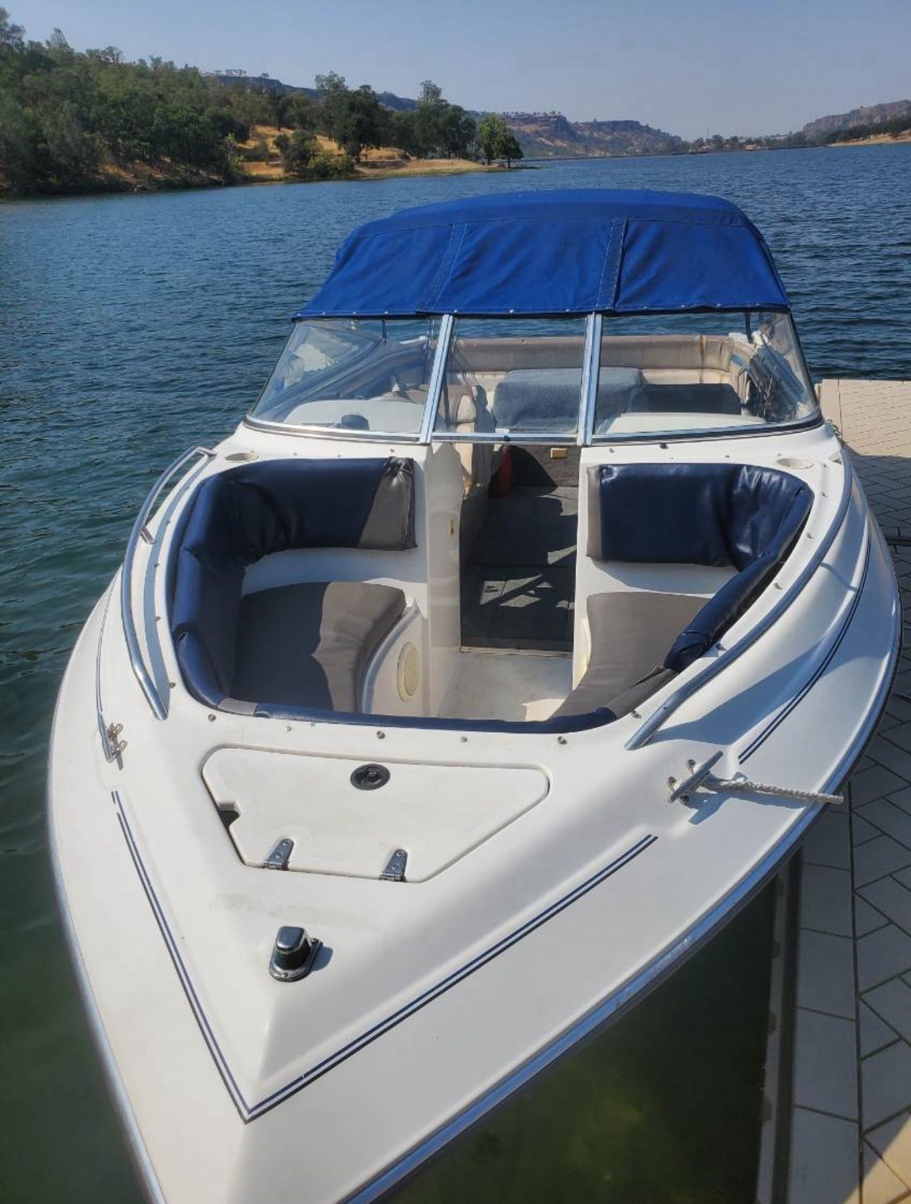 1993 Four Winns  210 Horizon Boat
