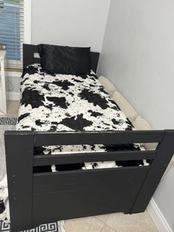 Trundle Twin Size Bed