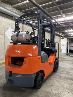 TOYOTA M7 forklift for sale 5500 lb 