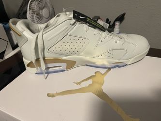 Air Jordans 6 Low (size 10.5)