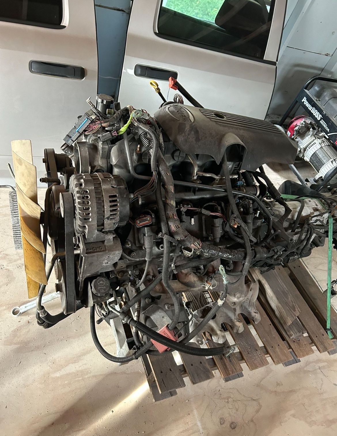 Hummer H2 Engine, Transmission, Transfer Case 