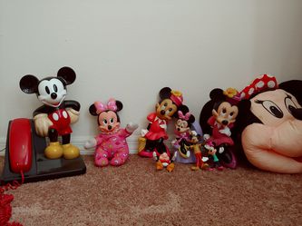 Disney Collection LOT (9 pieces)