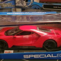 Maisto 1/18 2017 Ford GT