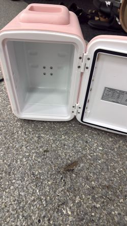 Mini  fridge for a room