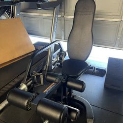 Powertec workbench flat,incline,decline bench. W/leg ext/curl Included