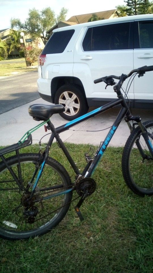 Mens Treck Mountain Bike