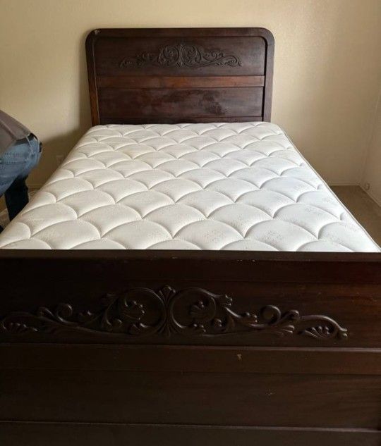 Full Size Bed - Mattress With Box Spring