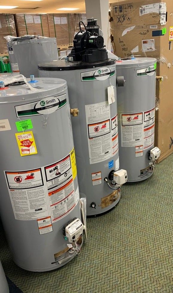 AO SMITH WATER HEATERS!!! GAS AND ELECTRIC!!! VHU for Sale in Dallas