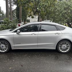 2014 Ford Fusion Hybrid