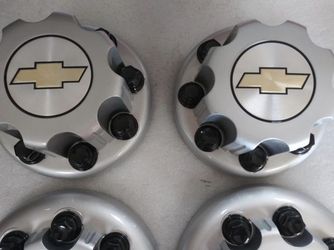 CHEVROLET 8 LUG CENTER CAPS DUAL WHEEL Dually Silverado or Express van. THESE FIT OLDER BOLT PATTERN. 8 ON 6.5