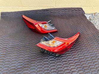 Toyota Camry Tail Light 2025-2026, Toyota Camry Tailight, OEM ORIGINAL TOYOTA PART, complete with bulbs, rear brake light, $134 EACH SIDE - ORIGINAL P