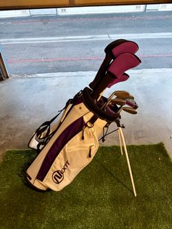 Next Women’s golf set