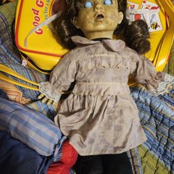 Spooky Dolls 
