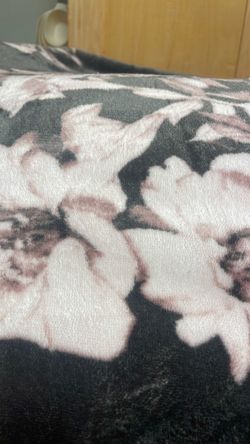 Queen size fleece blanket