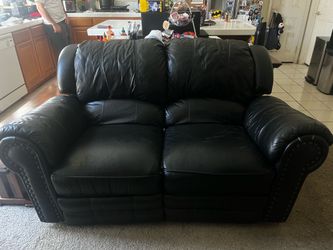 Reclining Black Leather Loveseat/Couch