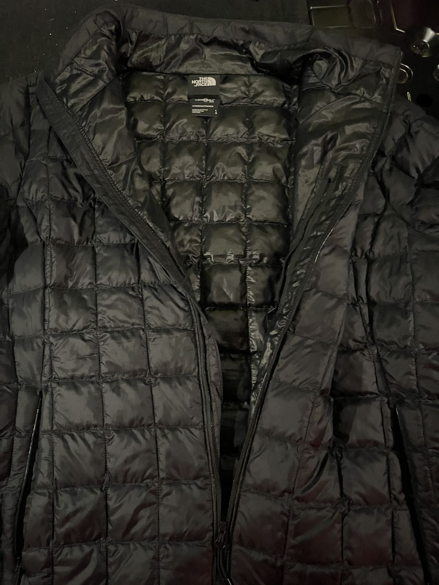Women’s Large Black North Face puffer jacket