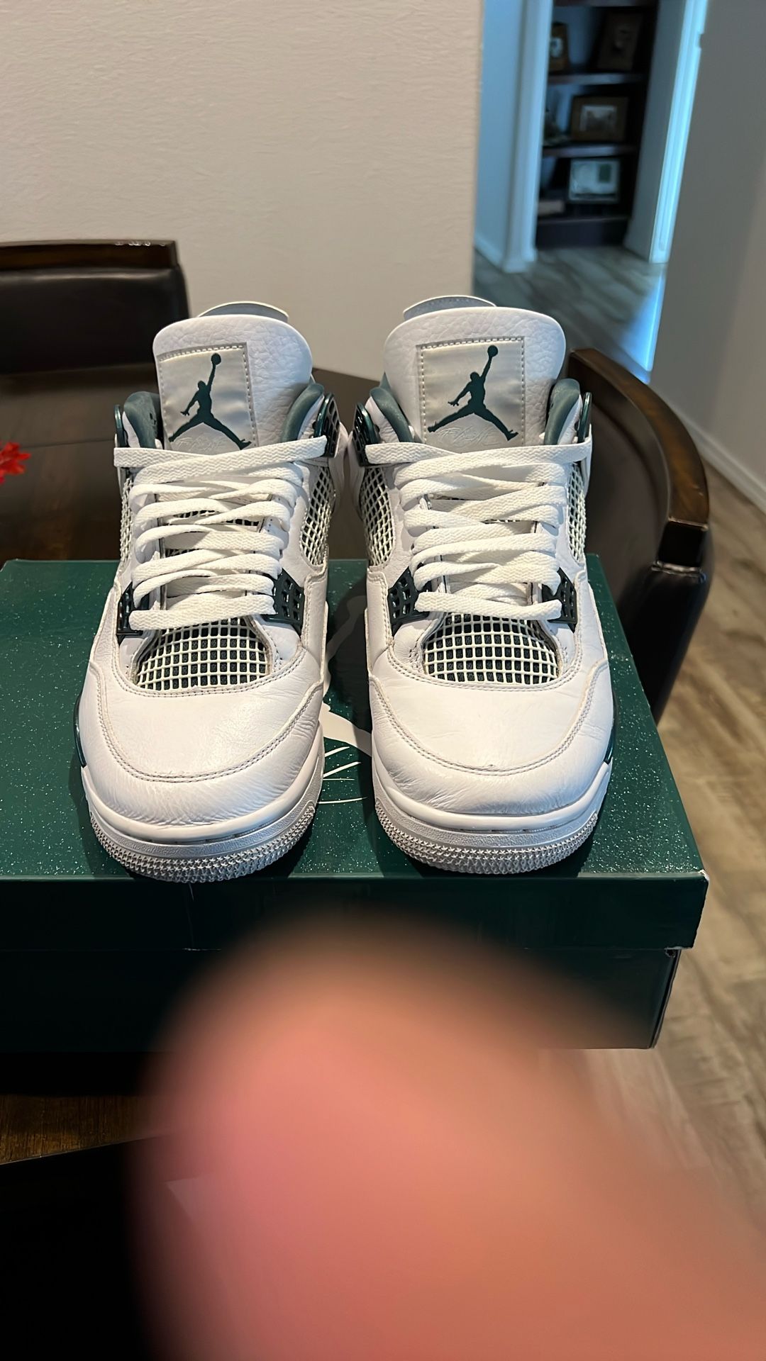 Jordan 4 Metálico Green