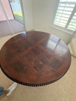Free Dinning Table